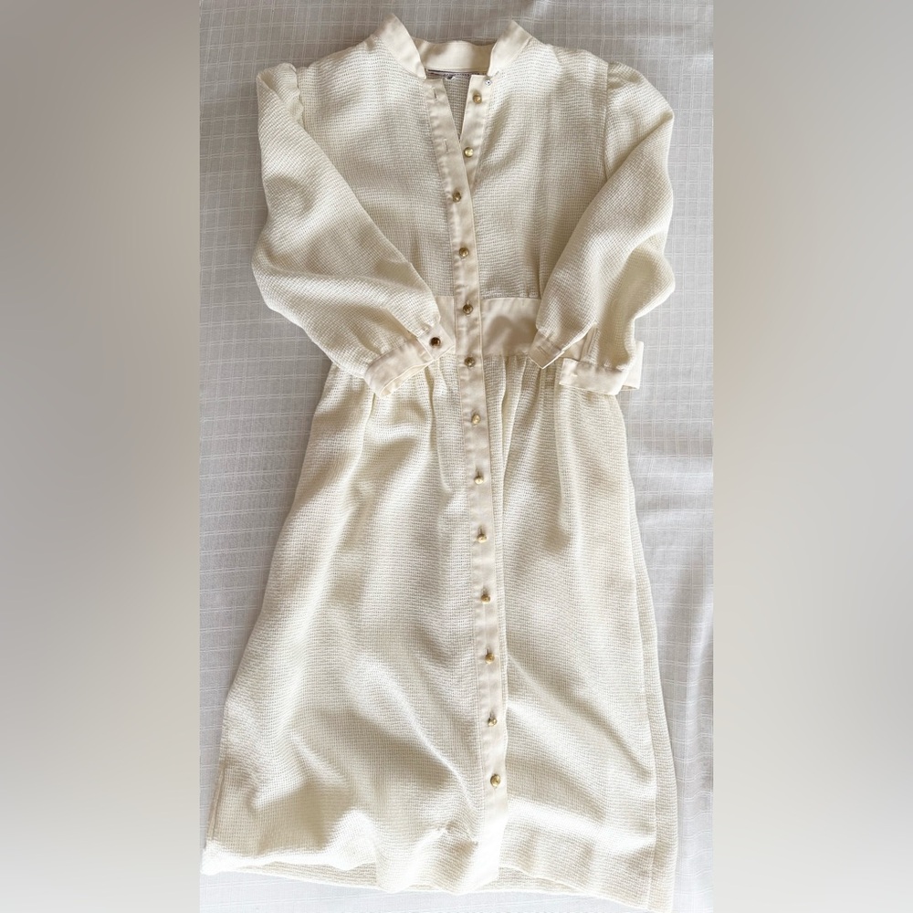Wonderful vintage windowpane knit dress in cream